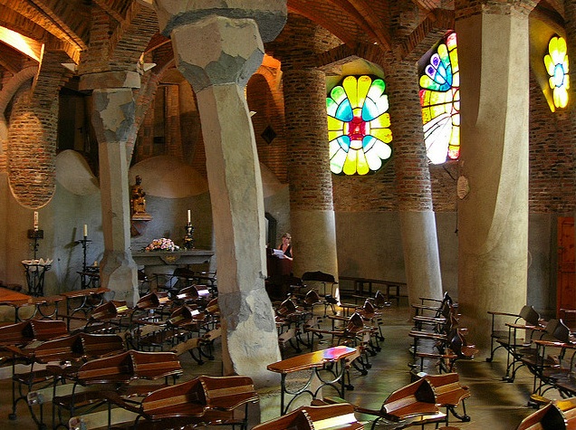 Cripta de la Colònia Güell Cripta de la Colònia Güell