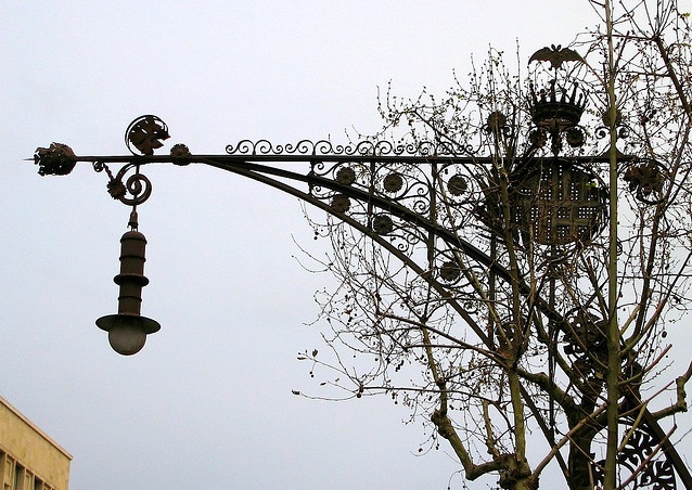 Pere Falqués' Passeig de Gràcia streetlamps Pere Falqués' Passeig de Gràcia streetlamps