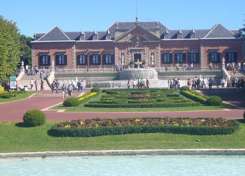 Palauet Albeniz and gardens