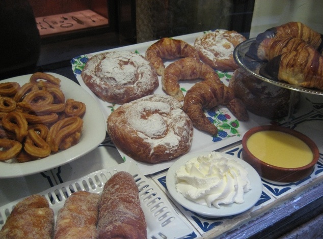 Catalan cakes