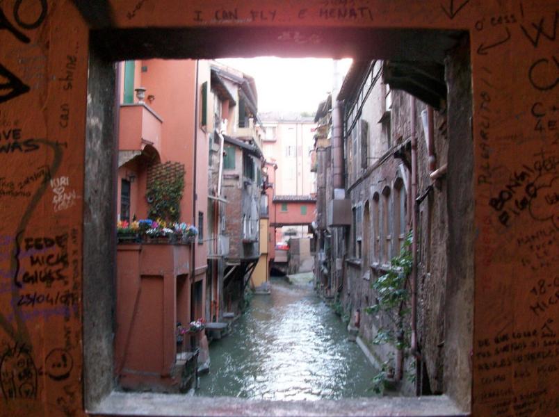 La Finestrella on the canal