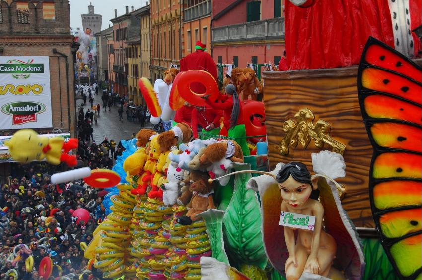 Carnival in Cento Carnival in Cento