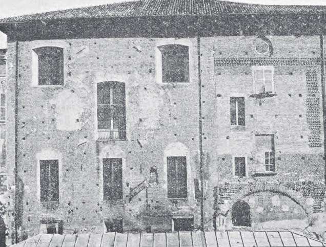 Palazzo Re Enzo before restoration Palazzo Re Enzo before restoration