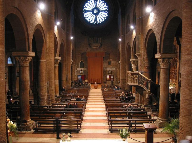 Inside Modena's Duomo