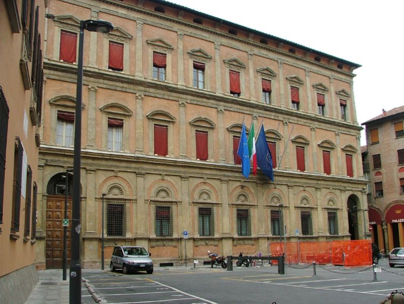 Palazzo Malvezzi de' Medici Palazzo Malvezzi de' Medici