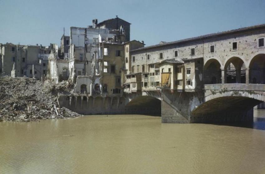 Ponte Vecchio, 14 August 1944 Ponte Vecchio, 14 August 1944