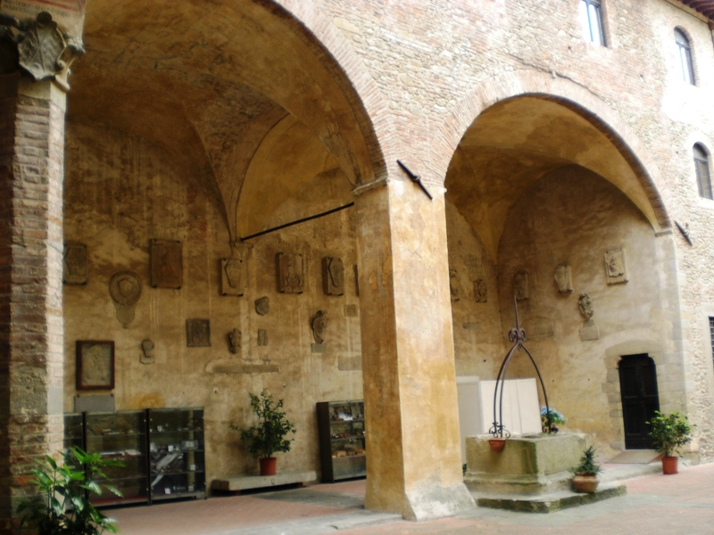 Under the loggia of the Palazzo dei Vicari