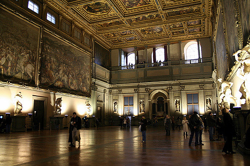 Palazzo vecchio: the Salone dei Cinquecento