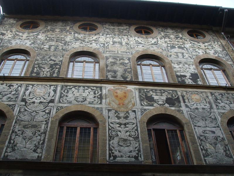 Sgraffito facade of the Palazzo di Bianca Cappello Sgraffito facade of the Palazzo di Bianca Cappello