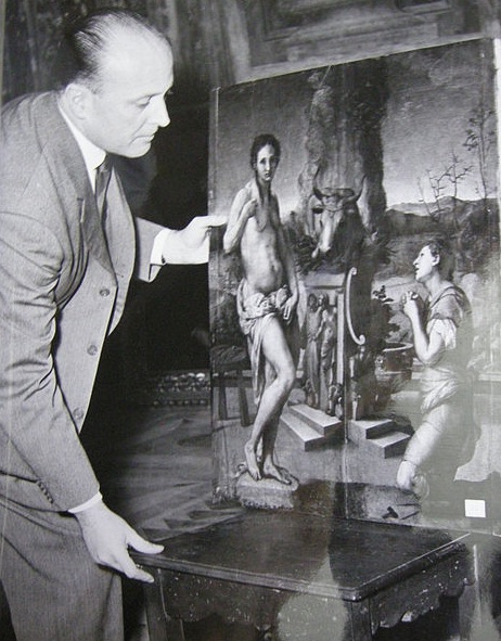 Rodolfo Siviero with a rescued Pontormo