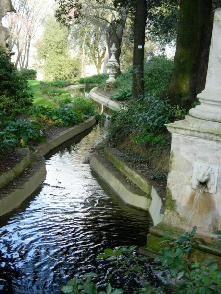 Fontana del Drago, in the Gardini Bardini