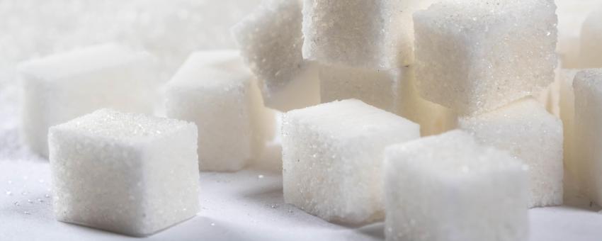 Sugar cubes and granules