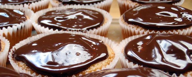 Chocolate ganache layer