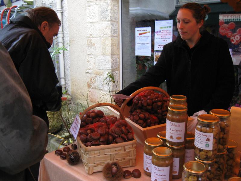 marrons in villefranche market