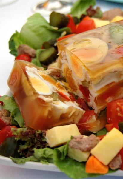 A photo titled "Terrine de mère et de fille" -- literally, "pot of mother and daughter". It's an aspic with chicken and eggs. I (en:User:Dreamyshade) brightened the image from the original.
