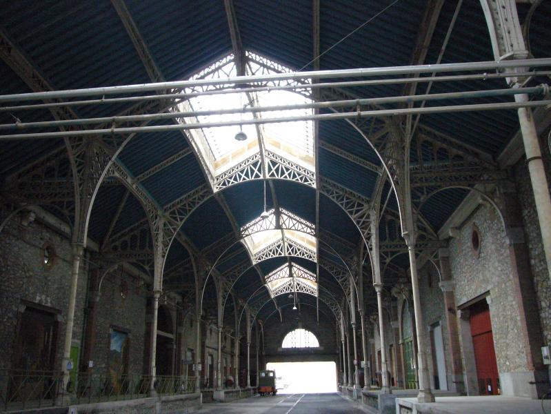 Les établissements Byrrh à Thuir (Pyrénées-Orientales, France), charpente réalisée par les ateliers de Gustave Eiffel