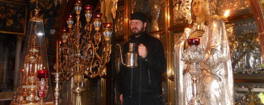 Holy Sepulchre church altar