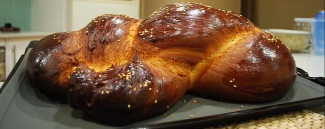 Greek Tsoureki Bread