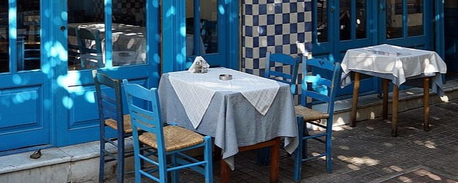 traditional taverna in Thessaloniki