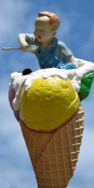 ice cream sculpture in Corfu