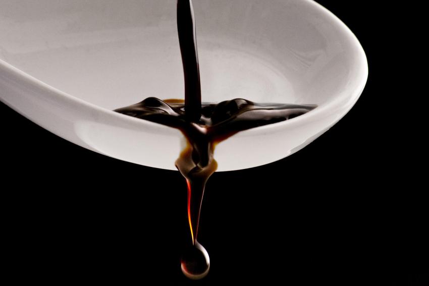 Drops of balsamic vinegar