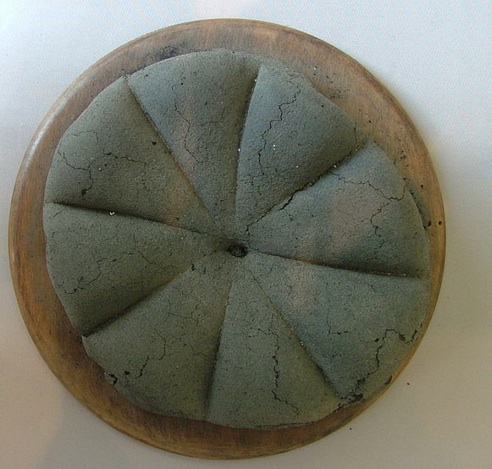 Carbonized pagnotta, found at Pompeii Carbonized pagnotta, found at Pompeii
