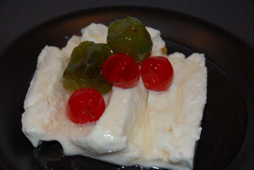 Crescenza e mostarda / Crescenza cheese and mostarda