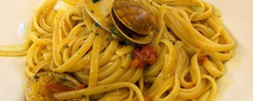linguine con fasolari linguine con fasolari