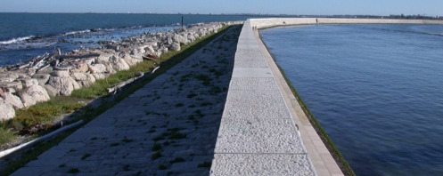 Murazzi between Pellestrina and Ca' Roman Murazzi between Pellestrina and Ca' Roman