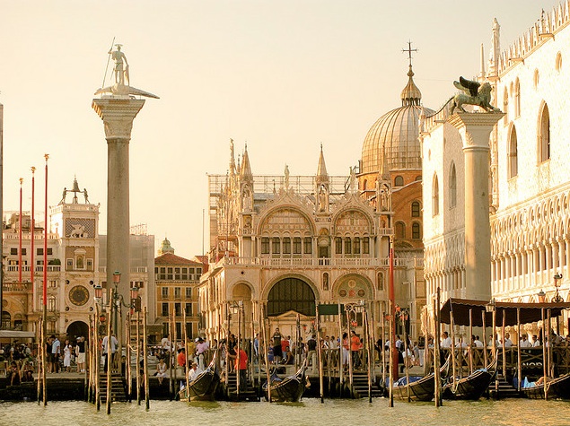 Piazzatta San Marco from a vaporetto Piazzatta San Marco from a vaporetto