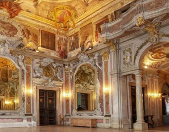 Sala degli Specchi