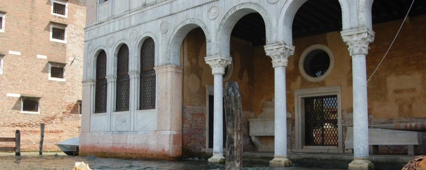 View of the Fondaco dei Turchi